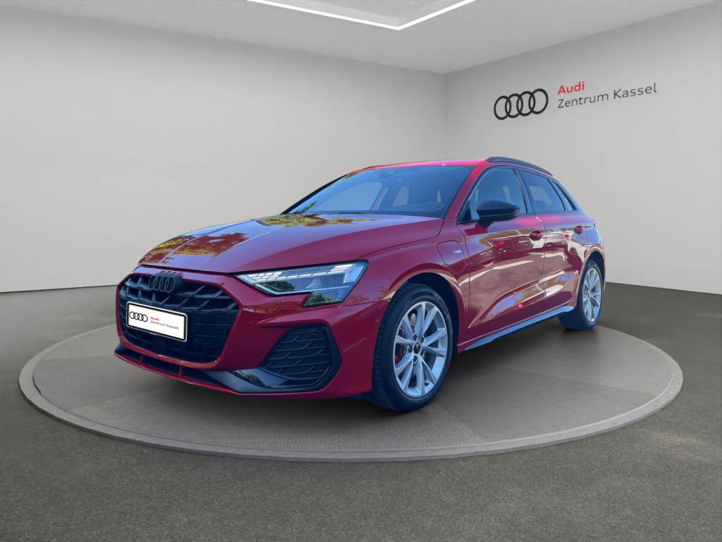 Audi - A3 SB 45 TFSI e S line Matrix SONOS HuD AHK 8628147