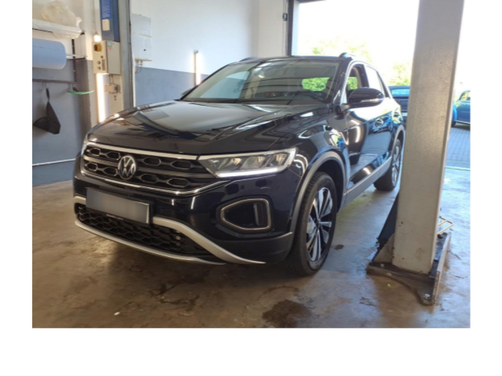 Volkswagen - T-Roc MOVE 1.5 TSI DSG AHK/Nav/Kam/AppCon/Clima 8885047