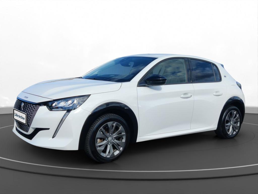 Peugeot - 208 Elektro 98,8% Allure+ Kamera OB-Charger SHZ PDC CarPlay 9086730