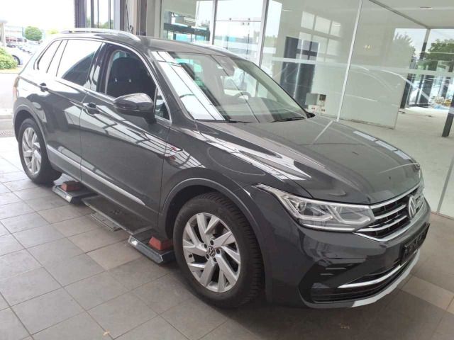 Volkswagen - Tiguan 1.5 TSI DSG Elegance Navi AHK ACC Sitzh. 9094652