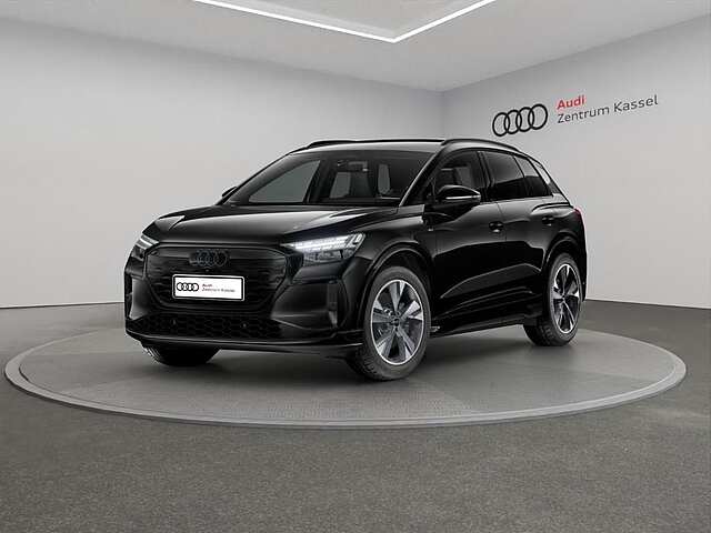 Audi - Q4 SUV e-tron perf Matrix AHK BiDi-Laden StandHZ 8931036