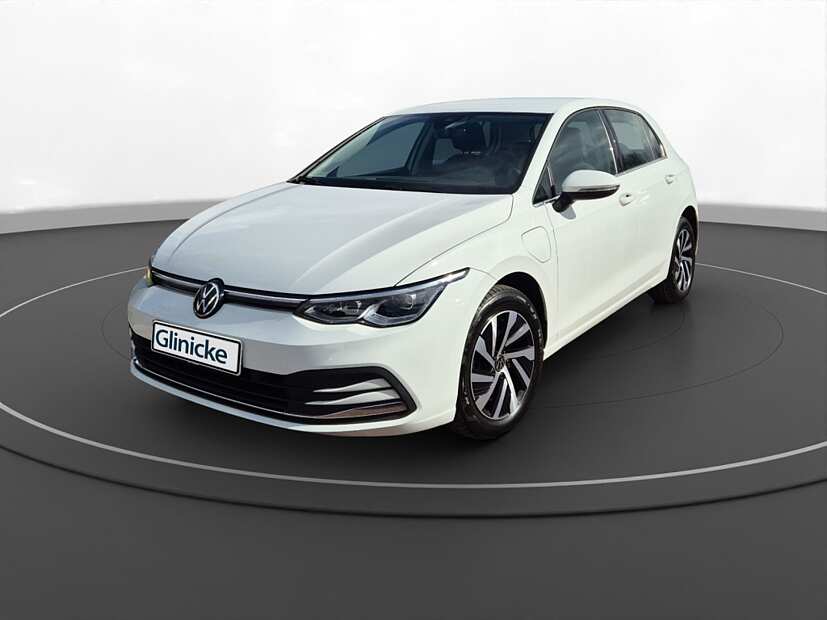 Volkswagen - Golf VIII 1.4 eHybrid DSG Navi LED Ambiente Isofix 8674420
