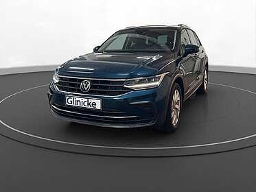 Volkswagen - Tiguan 1.5 TSI United AHK LM 19" Navi PDC vo+hi ACC 8908183