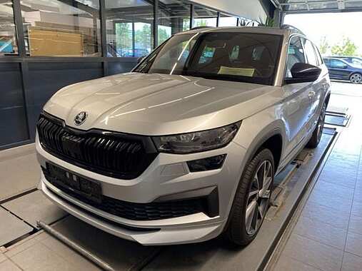 &Scaron;koda - Kodiaq 2,0 TDI Sportline 4x4 AHK Kamera PDC SiHz DSG 8895030