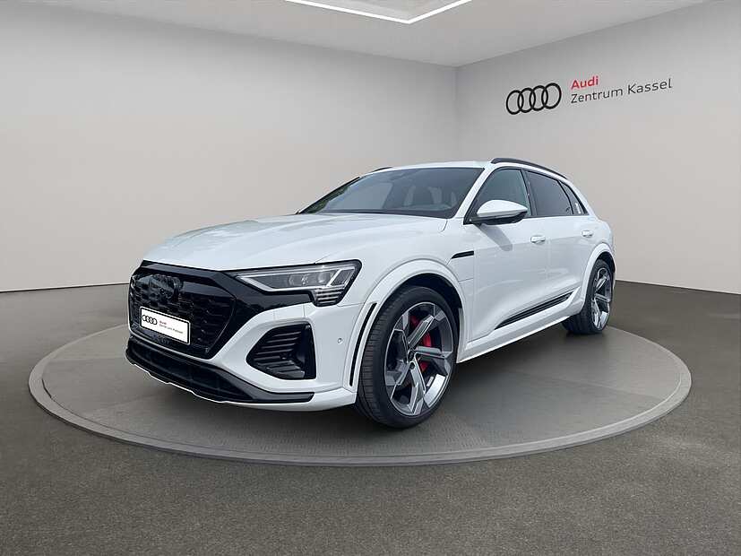 Audi - SQ8 e-tron quattro Matrix B&O Pano HuD AHK 360&deg; 8671214