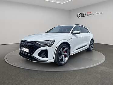 Audi - SQ8 e-tron quattro Matrix B&O Pano HuD AHK 360&deg; 8671214