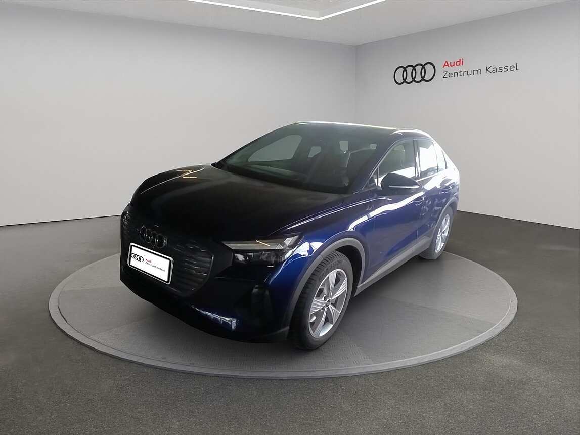 Audi - Q4 45 e-tron LED Kamera SitzHZG Navi Standklima 8957660