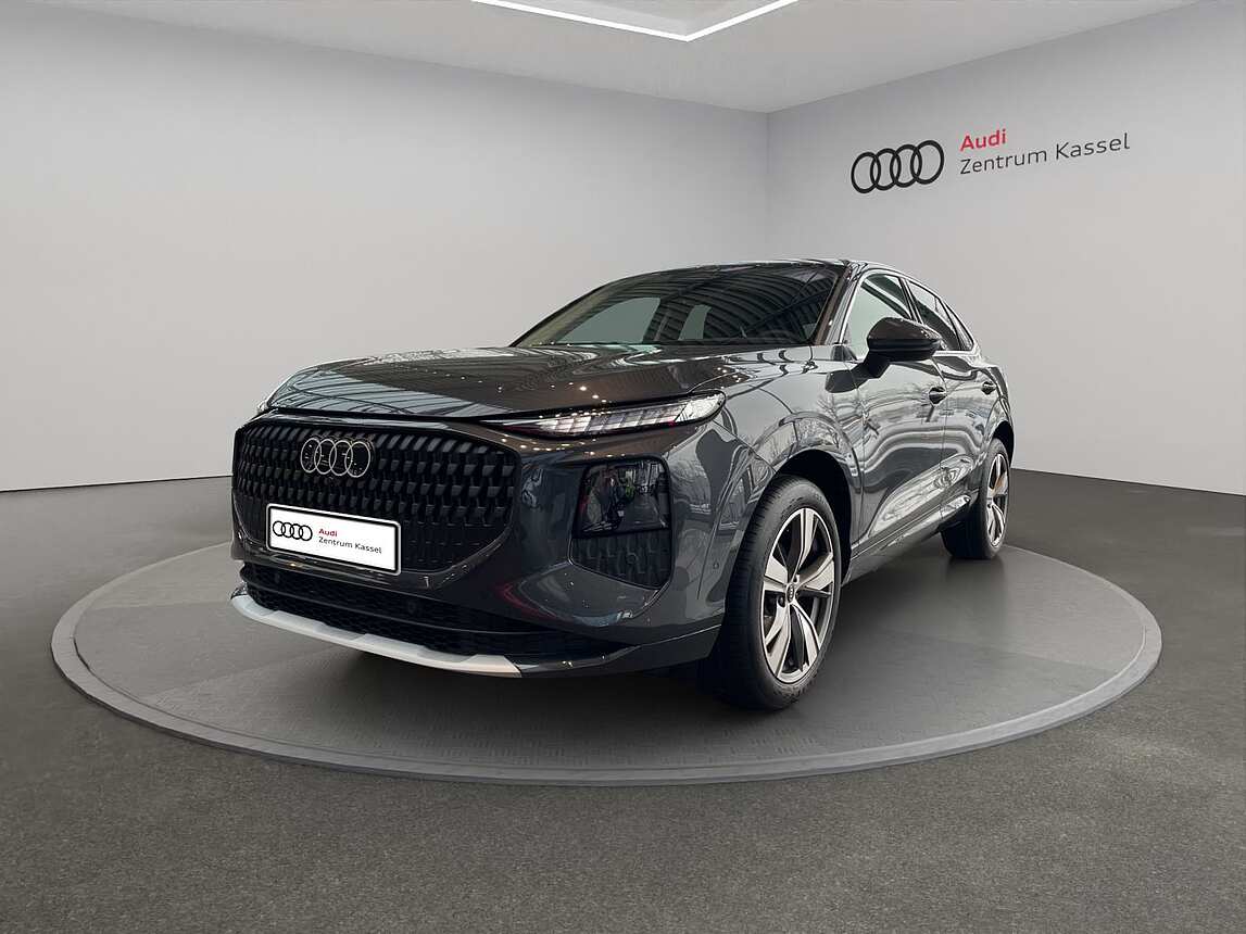 Audi - Q3 SB TFSI LED Plus Navi R&uuml; AHK 19" Sportsitze 8324996