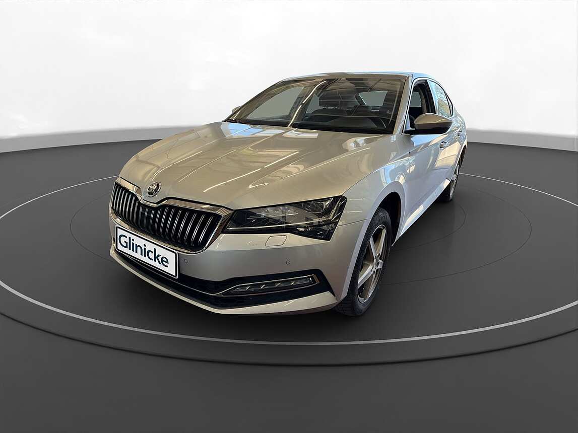 &Scaron;koda - Superb 2.0 TSI DSG Style 4x4 SiHz PDC LED 8842507