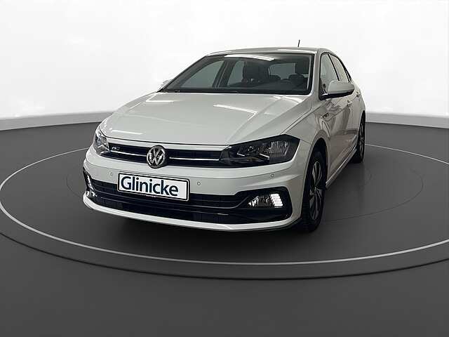 Volkswagen - Polo 1.0 Comfortline Navi PDC vo+hi LM 15" Sitzhz. 8800153