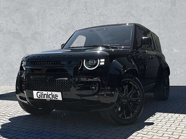 Land Rover - Defender P635 OCTA Black 22"  AHK Pano 8780896
