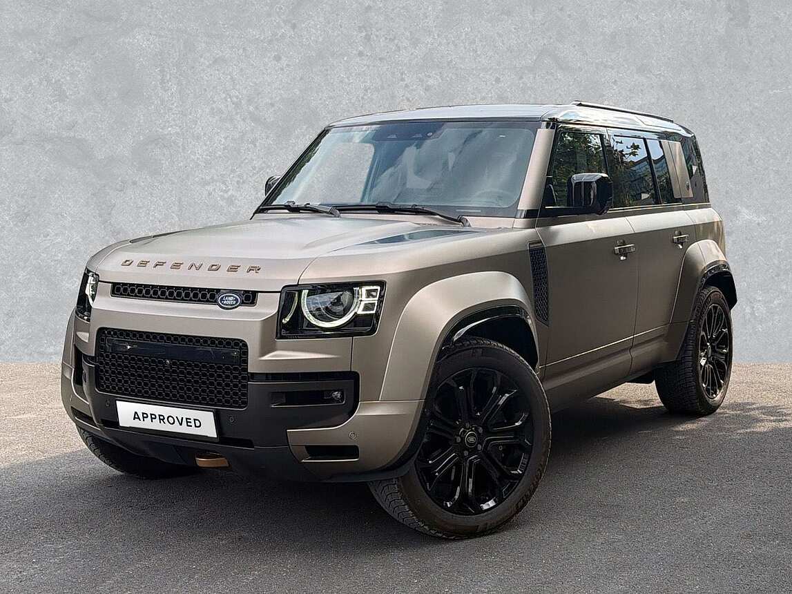 Land Rover - Defender P635 V8 OCTA Black 22" Matt AHK Pano 8946134