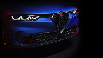 Der Alfa Romeo Tonale in blau