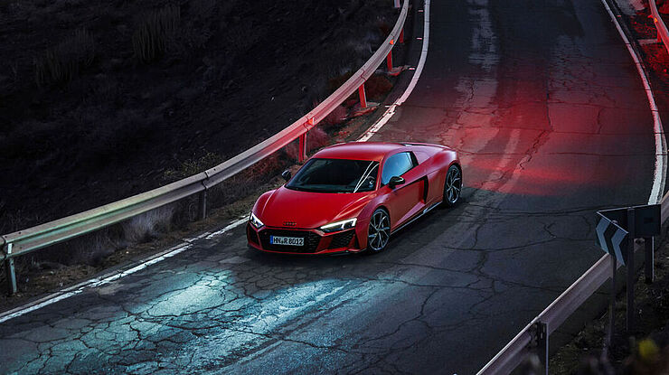Der Audi R8 Coupe V10 performance RWD in rot
