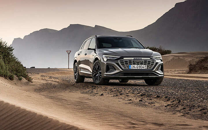 Audi - Q8-E-Tron